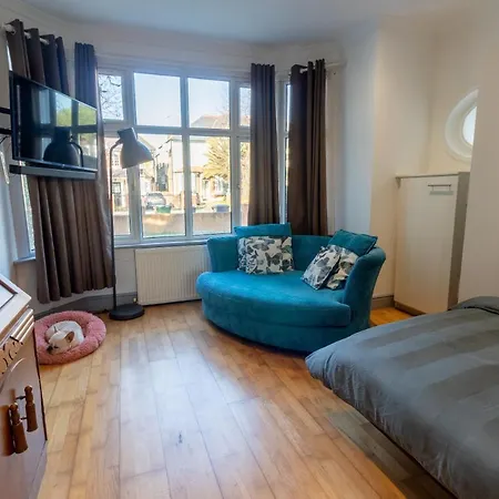Spacious And Light Flat In Clapham London Exterior photo